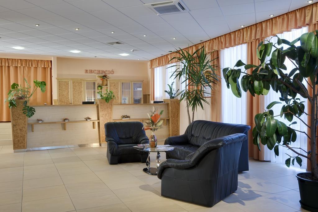 Martfu Hotel Thermal Spa Экстерьер фото
