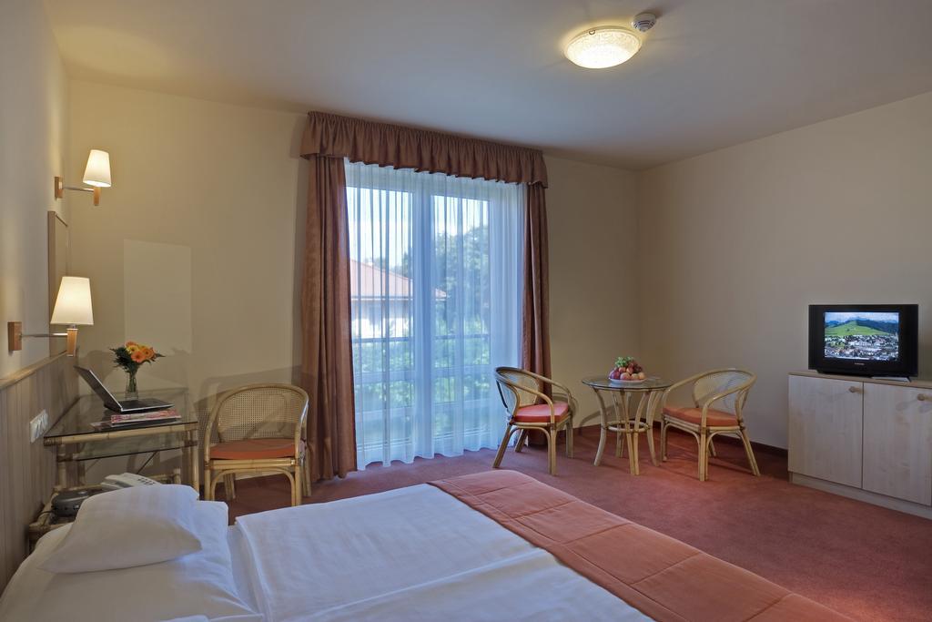 Martfu Hotel Thermal Spa Номер фото